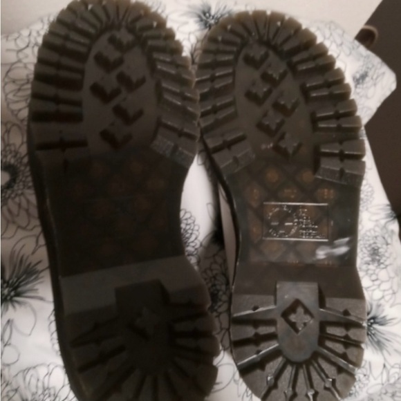 NEW DR. MARTENS 1461 SMOOTH
LEATHER PLATFORM UNISEX
SHOES - WHITE - US 10/W 9/M - Picture 5 of 6